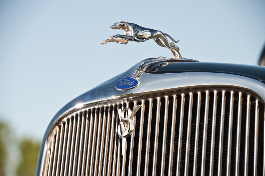  Ford DeLuxe Fordor Sedan 1933 года  (фото 4 из 17)